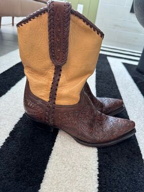 THE OLD GRINGO Handtooled Braided Boots Size 7.5 VGUC